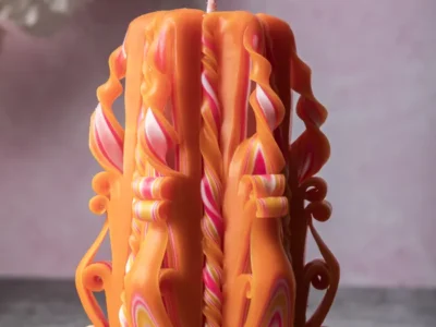 Crimson Harmony Candle