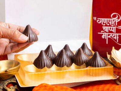 Plain Chocolate Modak for Ganesha Festival (small) (11pcs)
